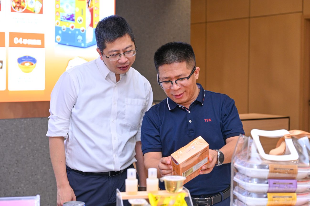 肖小荣介绍欧陆娱乐产品